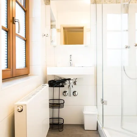 Vier Jahreszeiten 2*