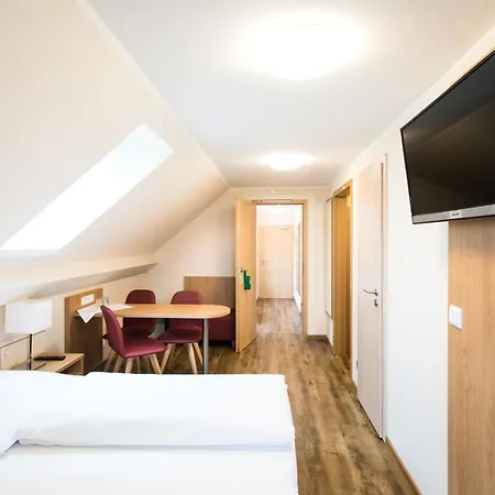 Vier Jahreszeiten 2* Eriskirch