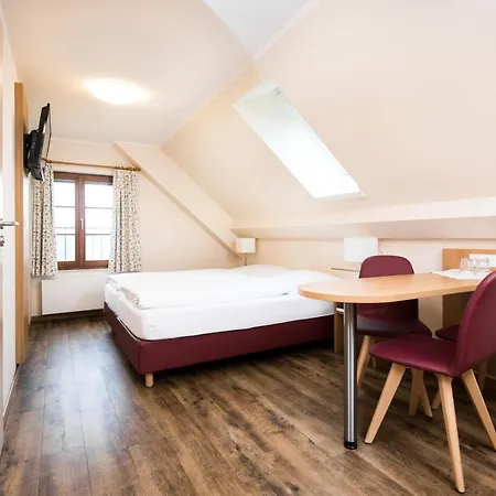 Vier Jahreszeiten 2* Eriskirch