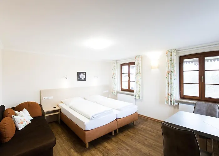 Ξενοδοχείο Vier Jahreszeiten