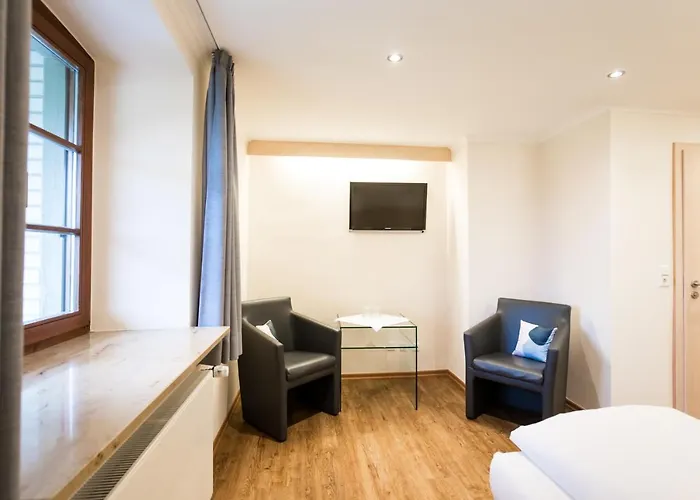 Ξενοδοχείο Vier Jahreszeiten 2*