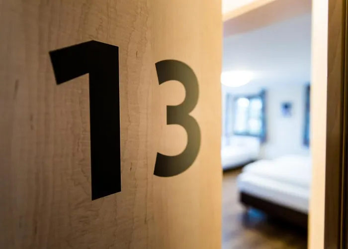 Vier Jahreszeiten Ξενοδοχείο 2*