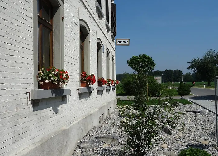 Vier Jahreszeiten Ξενοδοχείο